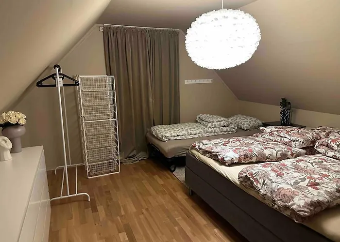 Cozy Loft In Apartment *